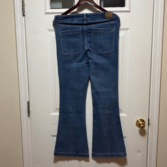 American Eagle Super Hi-Rise Flare Jeans - Picture 8 of 8
